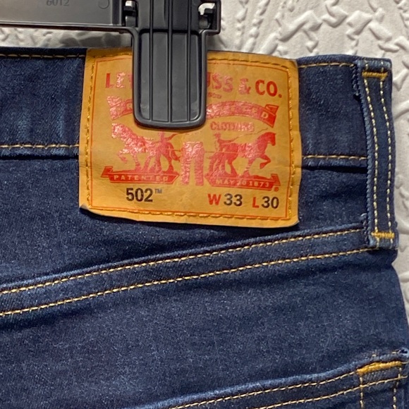 Levi's 502 size 33X30 Dark Indigo Straight Jeans for Men classic dark wash comfy - Picture 2 of 7